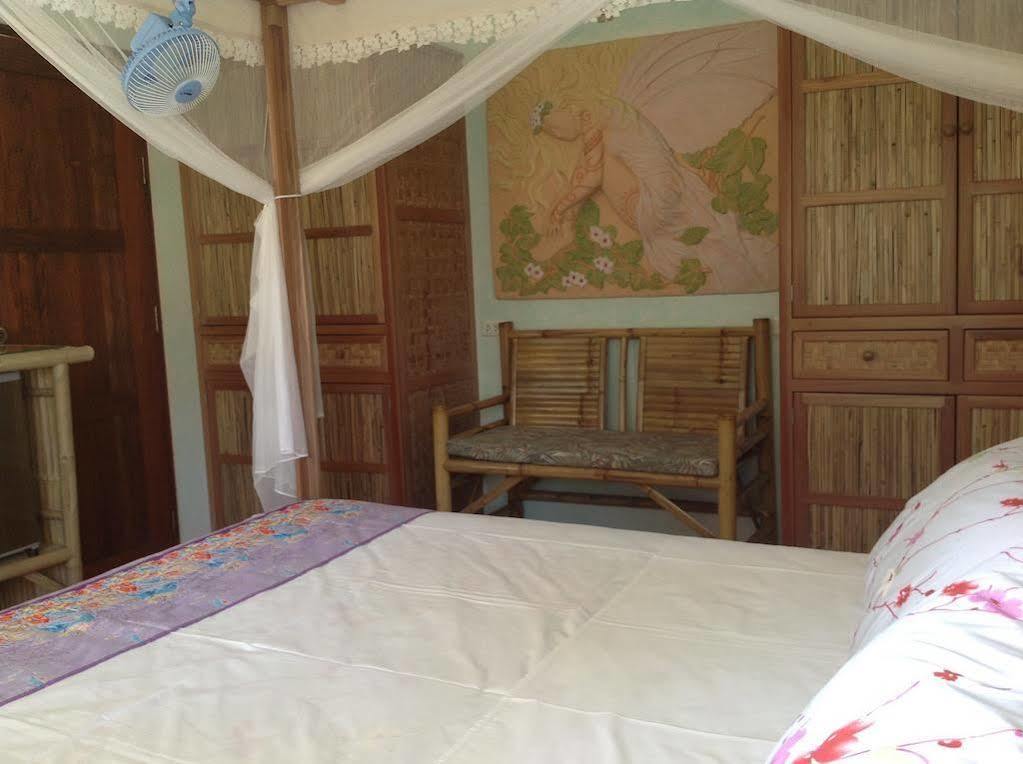 Aree'S Lagoon House Bed and Breakfast Phuket Zewnętrze zdjęcie